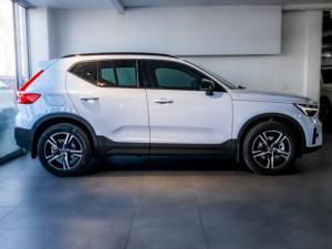 Volvo XC40 B4 Plus Dark - Image 8