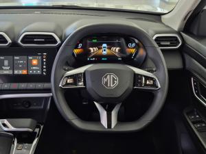 MG ZS Pro 1.5T Comfort - Image 11