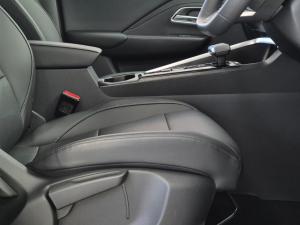MG ZS Pro 1.5T Comfort - Image 16