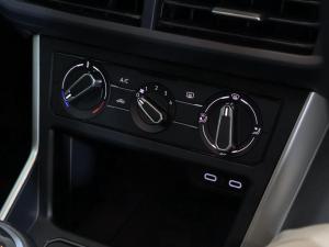Volkswagen Polo hatch 1.0TSI Life manual - Image 14