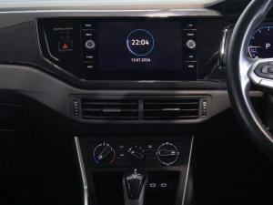 Volkswagen Polo hatch 1.0TSI Life auto - Image 11