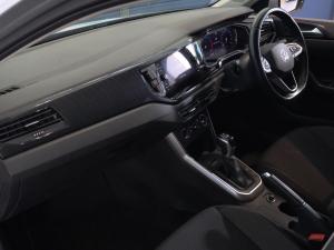 Volkswagen Polo hatch 1.0TSI Life auto - Image 19