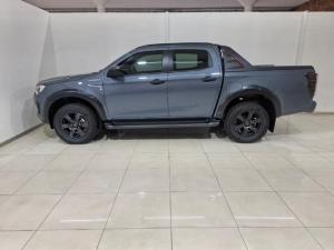 Isuzu D-Max 3.0TD double cab V-Cross - Image 2