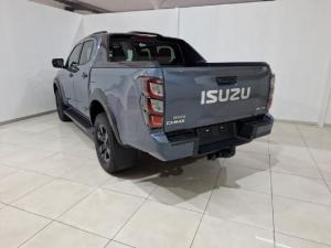 Isuzu D-Max 3.0TD double cab V-Cross - Image 3
