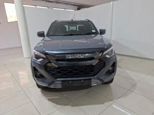 Isuzu D-Max 3.0TD double cab V-Cross - Image 4