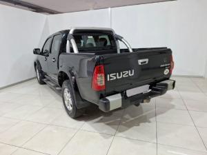 Isuzu KB 300D-Teq double cab LX - Image 3