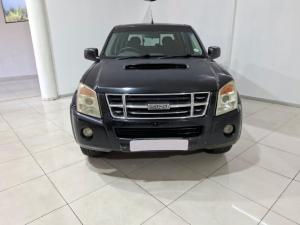 Isuzu KB 300D-Teq double cab LX - Image 4