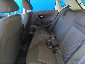 Volkswagen Polo Vivo hatch 1.6 Highline - Image 12