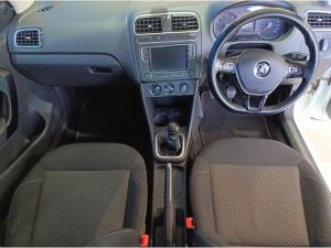 Volkswagen Polo Vivo hatch 1.6 Highline - Image 8