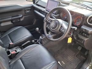 Suzuki Jimny 1.5 GLX AllGrip 5-door manual - Image 7