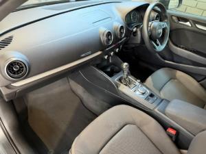 Audi A3 sedan 30TFSI - Image 14