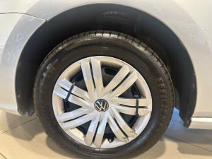 Volkswagen Polo Vivo hatch 1.4 Trendline - Image 4