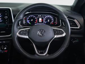 Volkswagen T-Roc 2.0TSI 4Motion R-Line - Image 18