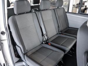 Volkswagen Transporter 2.0TDI Kombi SWB Trendline auto - Image 26