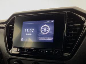 Isuzu D-MAX 1.9 Ddi HR X-RIDER automatic D/C - Image 9