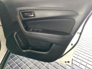 Suzuki Vitara Brezza 1.5 GL - Image 12