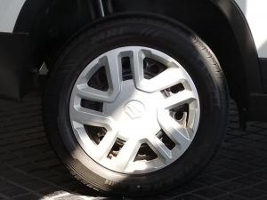 Suzuki Vitara Brezza 1.5 GL - Image 24