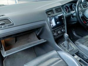 Volkswagen Golf 1.4TSI Comfortline - Image 17