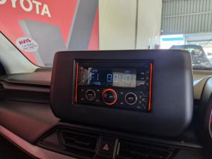 Suzuki Swift 1.2 GL - Image 17