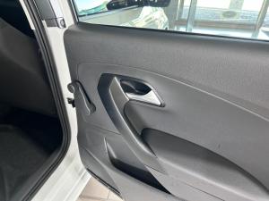 Volkswagen Polo Vivo hatch 1.4 - Image 12