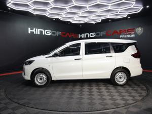 Toyota Rumion 1.5 S - Image 4