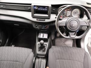 Toyota Rumion 1.5 S - Image 9
