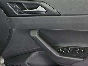 Volkswagen Polo hatch 1.0TSI - Image 15