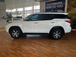 Toyota Fortuner 2.4GD-6 auto - Image 11