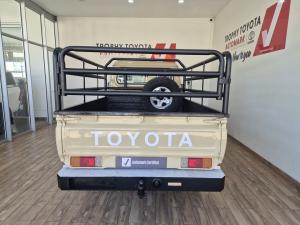 Toyota Land Cruiser 79 4.5D-4D LX V8 single cab - Image 5