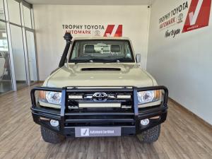 Toyota Land Cruiser 79 4.5D-4D LX V8 single cab - Image 4