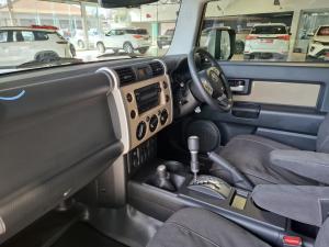 Toyota FJ Cruiser FJ Cruiser - Image 7