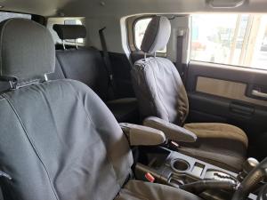 Toyota FJ Cruiser FJ Cruiser - Image 12