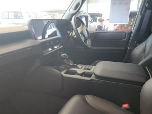 Toyota Land Cruiser Prado 2.8GD VX-R - Image 7