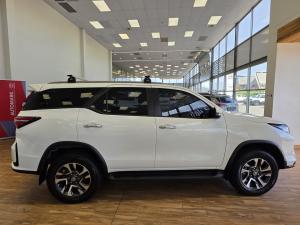 Toyota Fortuner 2.8GD-6 4x4 VX - Image 3