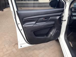 Suzuki Ertiga 1.5 GA - Image 21