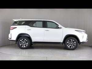 Toyota Fortuner 2.8GD-6 48V VX - Image 3