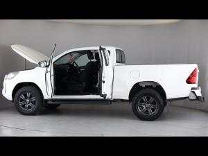 Toyota Hilux 2.4GD-6 Xtra cab Raider auto - Image 26