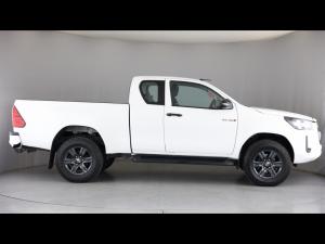 Toyota Hilux 2.4GD-6 Xtra cab Raider auto - Image 3