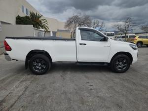 Toyota Hilux 2.4GD-6 single cab Raider manual - Image 3