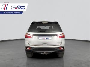 Isuzu MU-X 3.0D automatic - Image 4