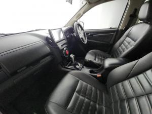 Isuzu MU-X 3.0D automatic - Image 9