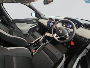 Nissan Magnite 1.0 Visia - Image 8
