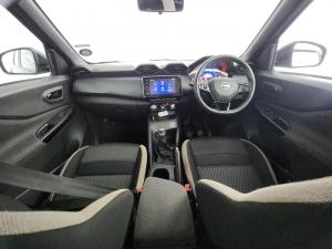 Nissan Magnite Kuro 1.0T - Image 10