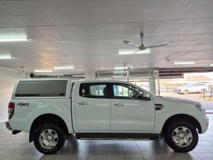 Ford Ranger 3.2TDCi XLT 4X4 automaticD/C - Image 4