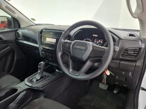 Isuzu D-Max 1.9TD single cab L 4x4 auto - Image 11