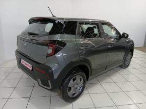 Mahindra XUV 3XO 1.2T AX5 auto - Image 4