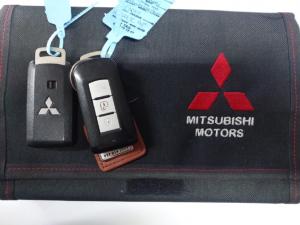 Mitsubishi Triton 2.4DI-D double cab 4x4 auto - Image 14