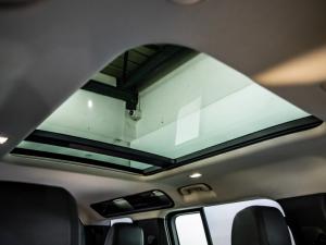 Land Rover Defender 110 D240 SE - Image 21