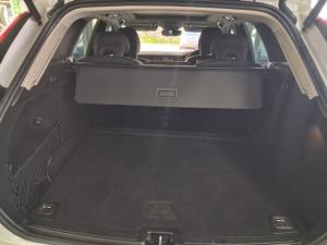 Volvo XC60 B5 AWD Plus Dark - Image 7
