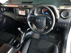 Toyota RAV4 2.0 GX - Image 10
